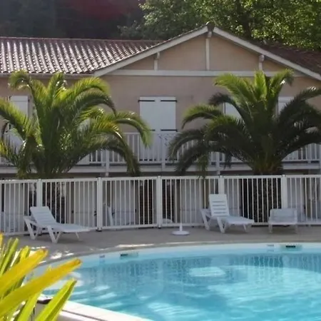 Apartament T3 En Duplex Avec Grande Piscine